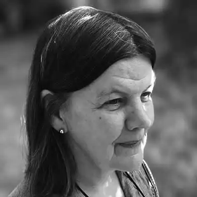 Dr Sarah Shaw
